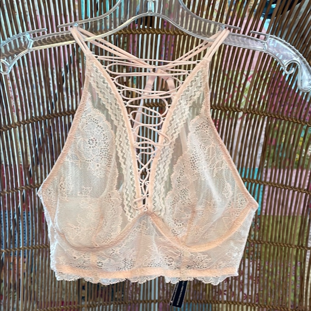 Victoria's Secret Cream Lace Bra with Floral Details